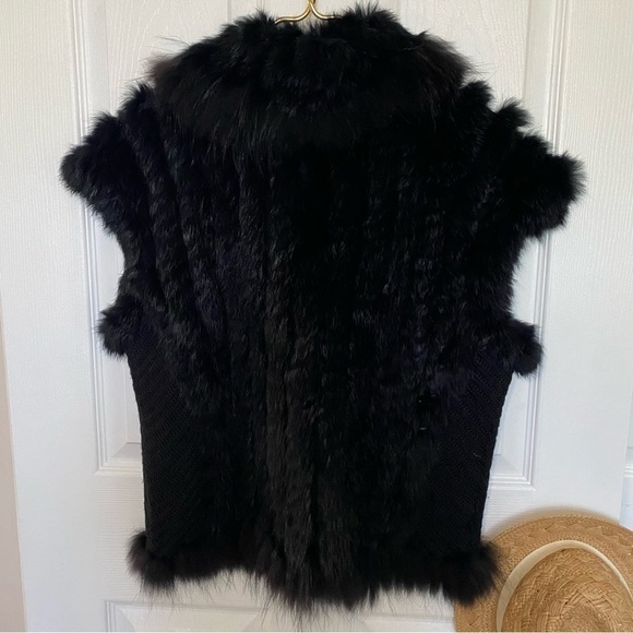 Black fur vest sweater sides size XL leather tight in front - Picture 3 of 11